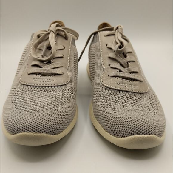 Sofft Novella Sneaker - Size 9.5M - NWOB - Picture 4 of 10